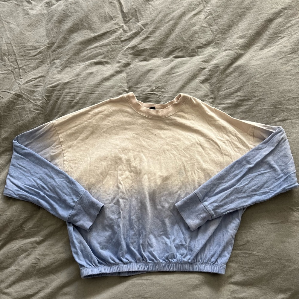 Forever 21 Cropped Ombré Long Sleeve Top